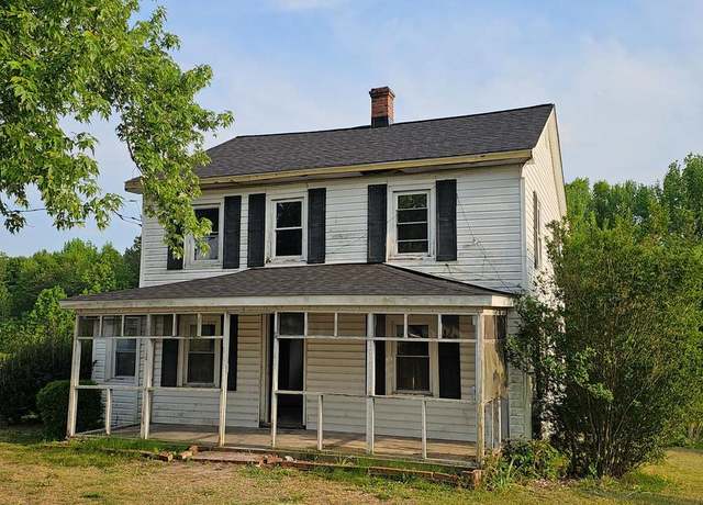 Property at 38 Cedar Rd, Warsaw, VA 22572, 3 beds, 1 bath