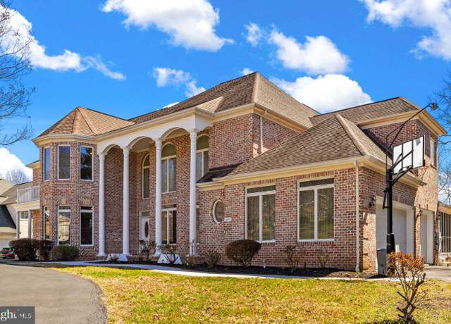 Property at 3714 Fairways Ct, Fredericksburg, VA 22408, 7 beds, 6.5 baths
