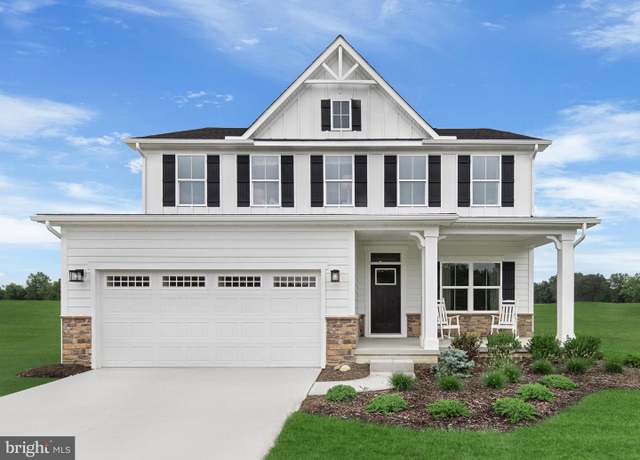 Property at 1303 Caracas Blvd, Martinsburg, WV 25403, 4 beds, 2.5 baths