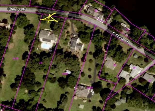 Property at 100 S Shore Dr, Dover, DE 19901, 4 beds, 2.5 baths