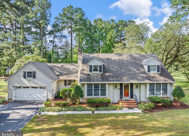 Property at 100 S Shore Dr, Dover, DE 19901, 4 beds, 2.5 baths