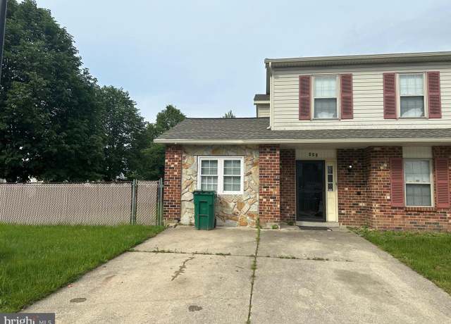 Property at 400 Calburn Ct, Bear, DE 19701, 3 beds, 1.5 baths
