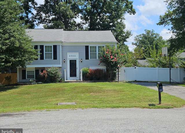 Property at 2002 English Oak Ct, Waldorf, MD 20601, 4 beds, 2 baths