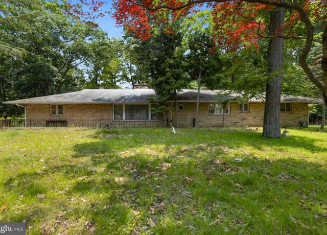 Property at 280 Eggerts Xing, Lawrence Township, NJ 08648, 6 beds, 3 baths