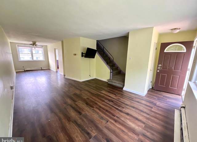 Property at 67 Bruce Park Dr, Trenton, NJ 08618, 3 beds, 1.5 baths