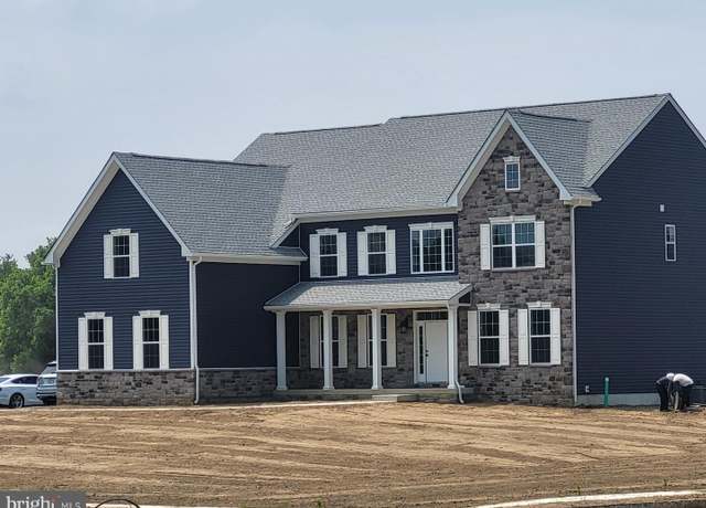 Property at 17 Katie Dr, Pedricktown, NJ 08067, 4 beds, 2.5 baths