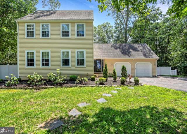 Property at 35 Christian Dr, Pittsgrove, NJ 08318, 4 beds, 2.5 baths