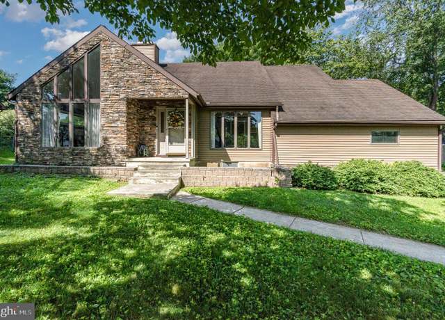 Property at 21 Black Bass, Fairfield, PA 17320, 4 beds, 2.5 baths