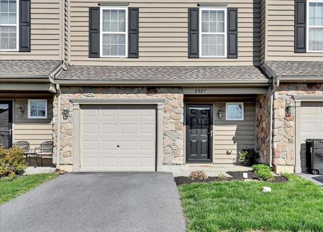 Property at 2027 Crown Mill Dr, Mohrsville, PA 19541, 3 beds, 3 baths