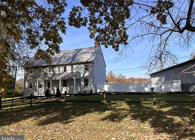 Property at 21 Bard Rd, Shippensburg, PA 17257, 5 beds, 3 baths