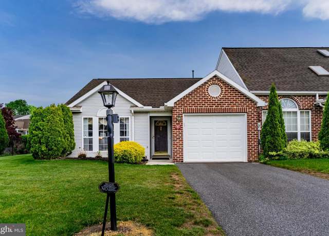 Property at 39 Greenfield Dr, Carlisle, PA 17015, 2 beds, 2 baths