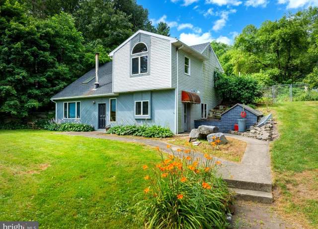 Property at 303 Lower Julian Pike, Port Matilda, PA 16870, 4 beds, 2 baths