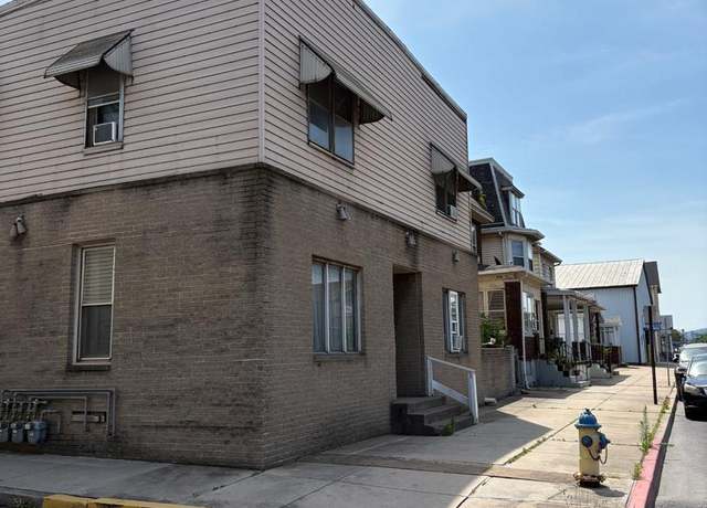 Property at 541 S Front St, Steelton, PA 17113, 7 beds