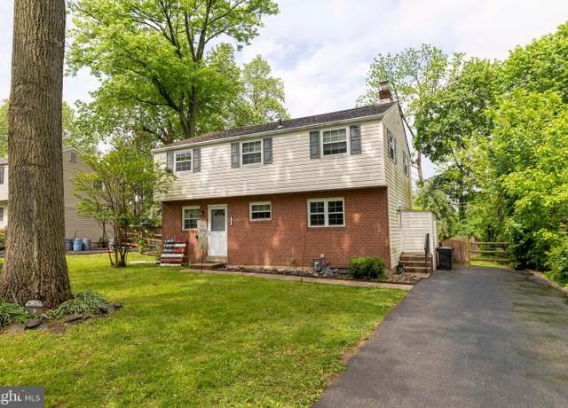 Property at 2297 Mulberry Ln, Lafayette Hill, PA 19444, 4 beds, 1.5 baths