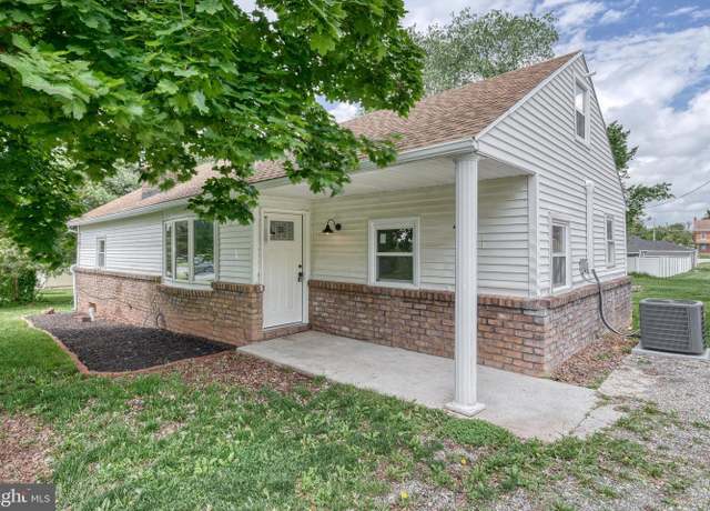 Property at 7679 Altland Ave, Abbottstown, PA 17301, 3 beds, 1 bath