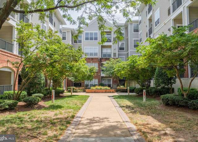 Property at 4860 Eisenhower Ave #482, Alexandria, VA 22304, 1 bed, 1 bath