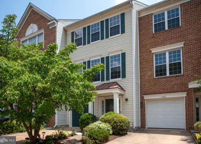 Property at 6164 Kendra Way, Centreville, VA 20121, 3 beds, 3 baths