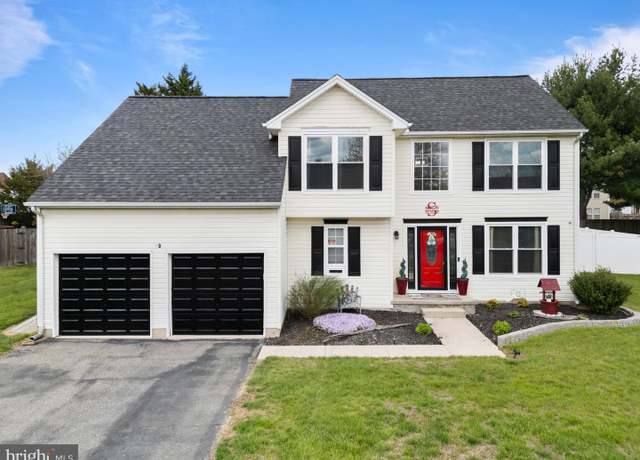 Property at 5 Yarmouth Way, Dover, DE 19904, 3 beds, 2.5 baths