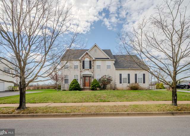 Property at 522 Lilac Dr, Middletown, DE 19709, 4 beds, 2.5 baths