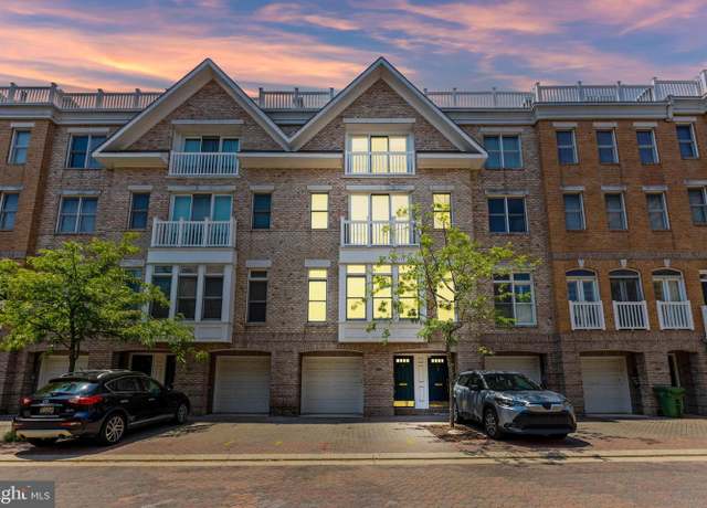 Property at 1238 Harbor Island Walk, Baltimore, MD 21230, 4 beds, 3.5 baths