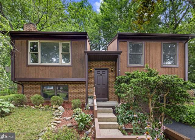 Property at 1954 Gardenia St, Sykesville, MD 21784, 2 beds, 2 baths