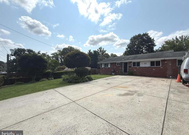 Property at 4802 Randolph Rd, Rockville, MD 20852, 6 beds, 2 baths