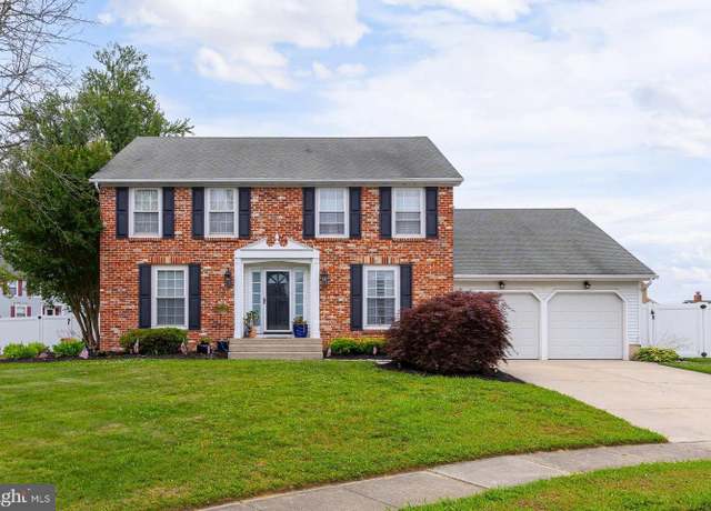 Property at 1 Dorado Ct, Clementon, NJ 08021, 4 beds, 2.5 baths