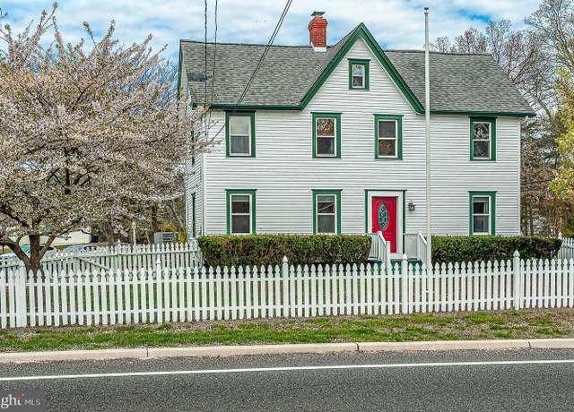 Property at 584 Clems Run, Mullica Hill, NJ 08062, 4 beds, 1.5 baths