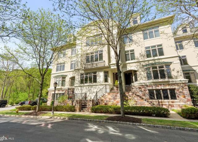 Property at 527 Waterview Pl, New Hope, PA 18938, 4 beds, 3.5 baths