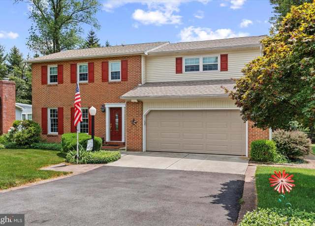 Property at 936 Woodridge Dr, Enola, PA 17025, 4 beds, 2.5 baths