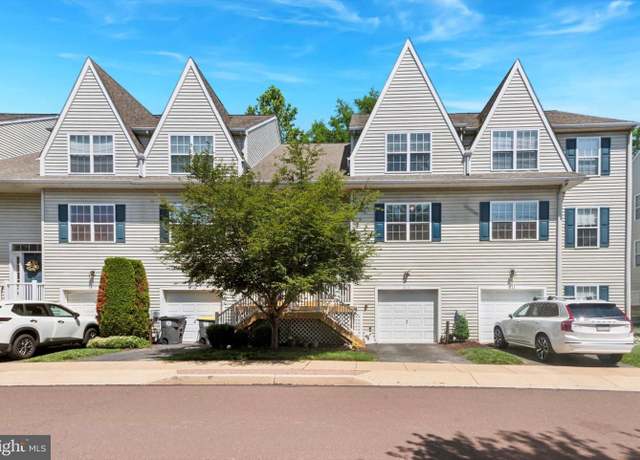 Property at 213 Buchanan Ct, Downingtown, PA 19335, 3 beds, 2.5 baths