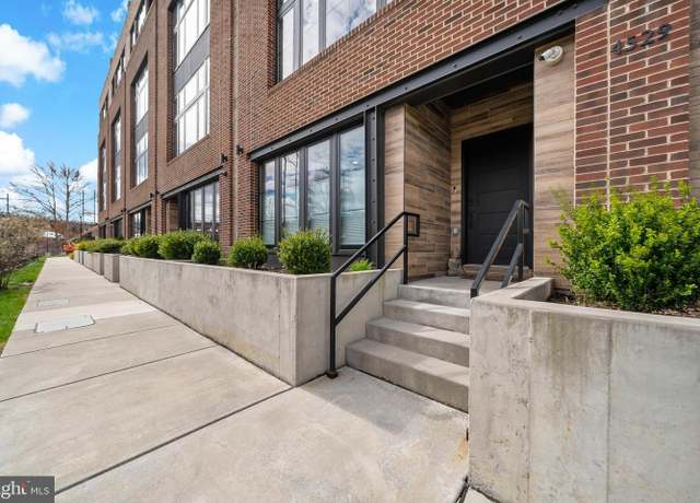 Property at 4529 Riverside Way, Philadelphia, PA 19127, 4 beds, 3.5 baths