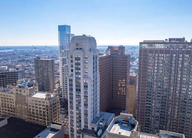 Property at 1425 Locust St Unit 3C, Philadelphia, PA 19102, 2 beds, 2.5 baths
