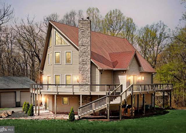 Property at 3405 Colonial Rd, Dover, PA 17315, 3 beds, 2.5 baths