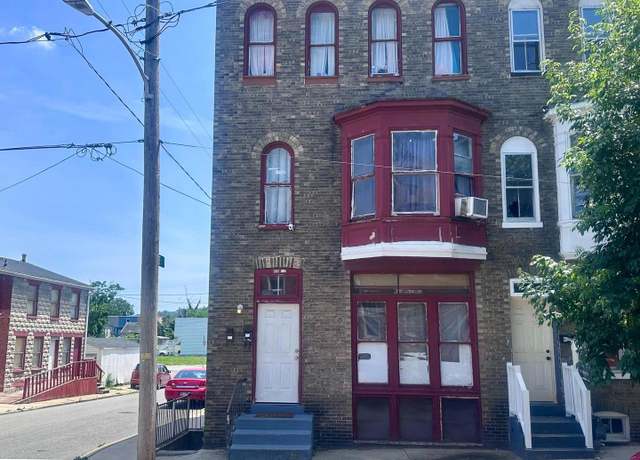Property at 456-1/2 W Princess St, York, PA 17403, 5 beds