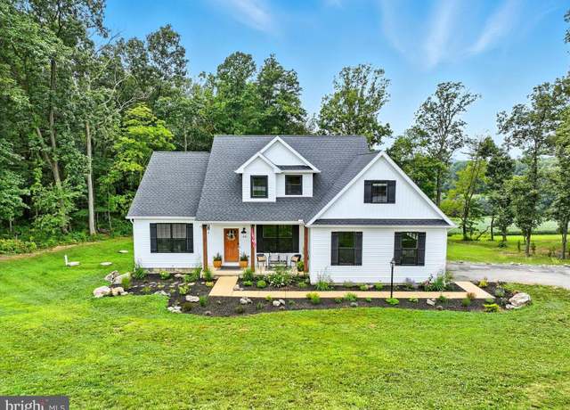 Property at 894 Ridgeview Rd, Seven Valleys, PA 17360, 4 beds, 2.5 baths