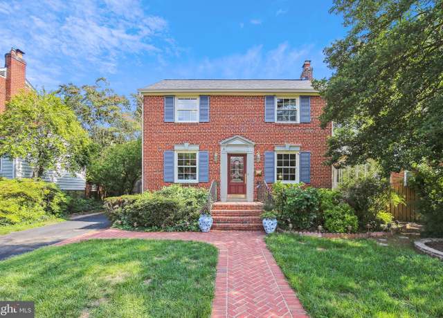 Property at 3122 1st St N, Arlington, VA 22201, 3 beds, 2.5 baths