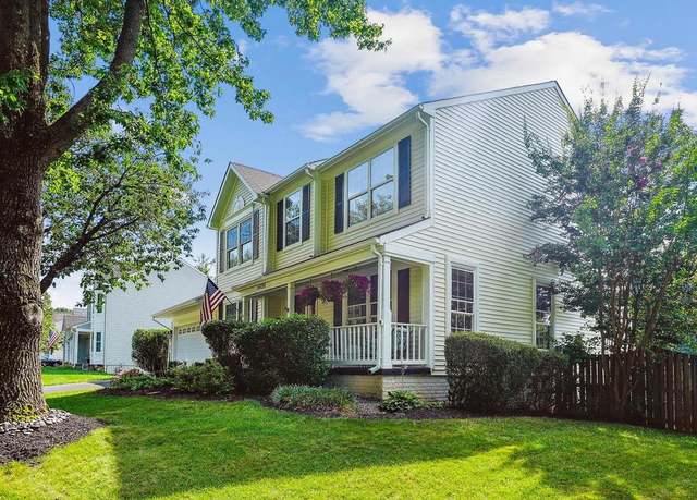 Property at 14694 Stratford Dr, Woodbridge, VA 22193, 5 beds, 3.5 baths