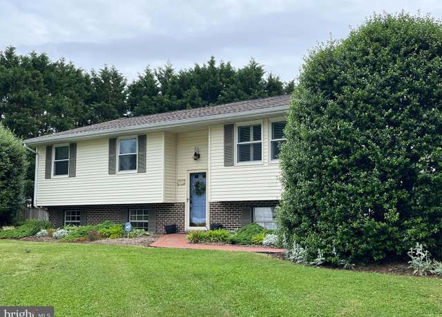 Property at 7305 Frances St, Easton, MD 21601, 3 beds, 1.5 baths
