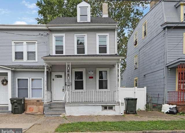 Property at 133 E Federal St, Burlington, NJ 08016, 3 beds, 2 baths