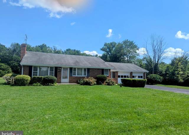 Property at 661 Brickyard Rd, New Oxford, PA 17350, 3 beds, 1 bath