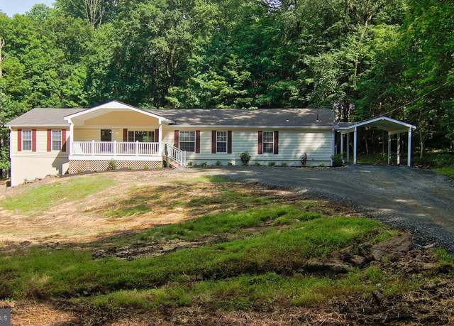 Property at 1982 Weisstown Rd, Boyertown, PA 19512, 4 beds, 2.5 baths