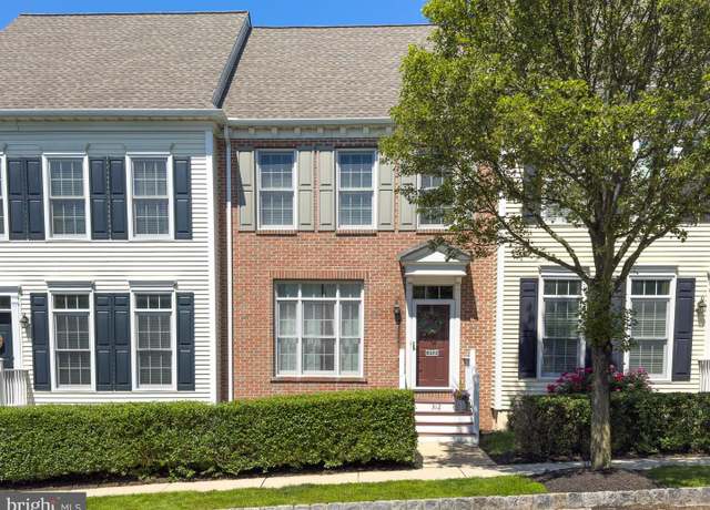 Property at 312 Sagamore Hl, Mount Joy, PA 17552, 2 beds, 1.5 baths