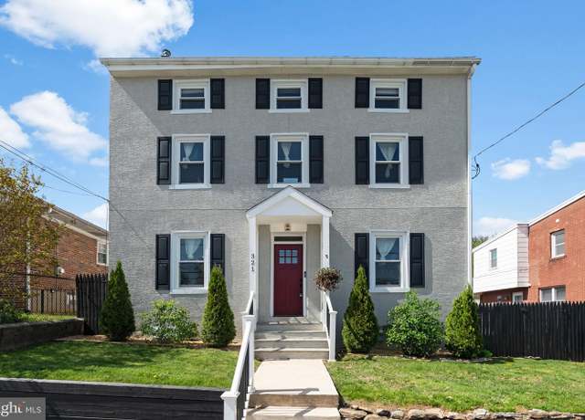 Property at 321 W 5th Ave, Conshohocken, PA 19428, 4 beds, 2 baths