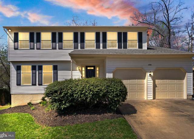 Property at 1301 Grant St, Herndon, VA 20170, 5 beds, 3.5 baths