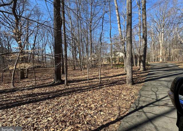 Property at 11108 Corobon Ln, Great Falls, VA 22066
