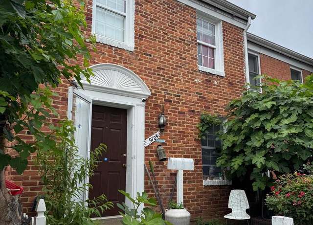 Property at 9704 Aspen Pl, Manassas, VA 20110, 3 beds, 1.5 baths