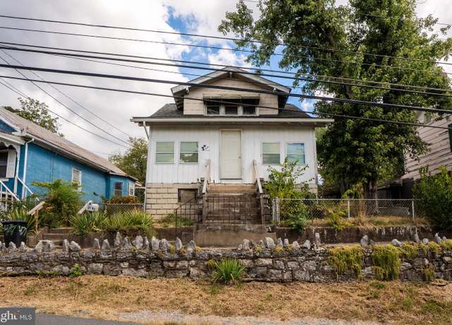 Property at 477 E Burke St, Martinsburg, WV 25404, 2 beds, 1 bath