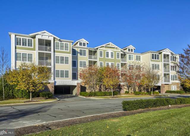 Property at 31568 Winterberry Pkwy Unit 304A, Selbyville, DE 19975, 4 beds, 2 baths