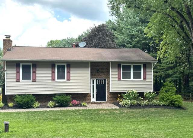 Property at 2208 Bluebird Dr, Westminster, MD 21157, 4 beds, 2 baths